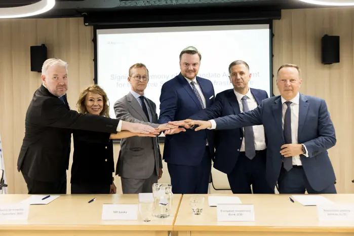 na sliki od leve proti desni: Alan Herjavec HBOR, Raluca-Ana-Maria Nicolescu BID, Borut Jamnik SID banka, Marko Primorac EIB, Tadas Gudaitis ILTE, Jaroslaw Dabrowski BGK